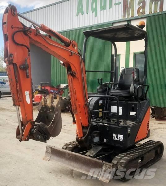 Hitachi ZX 17 U-2YLR Mini kotrók < 7t
