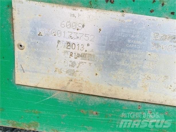 JLG 600S Teleszkópos emelők