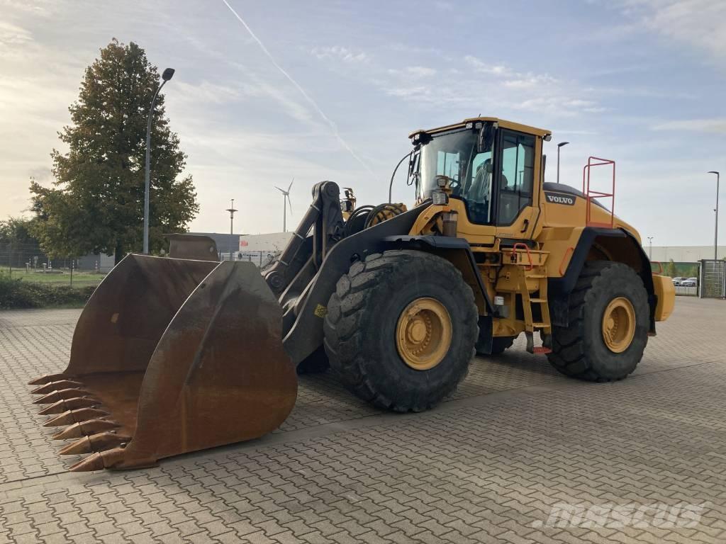 Volvo L 220 H Gumikerekes homlokrakodók