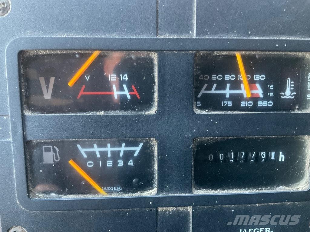 New Holland TX 30 Kombájnok