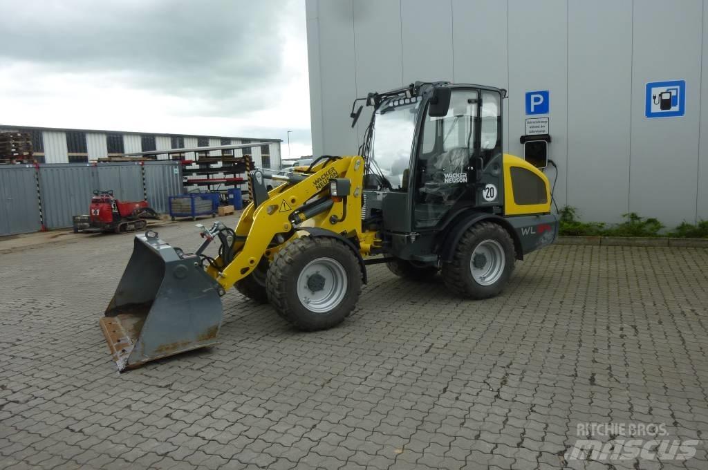 Wacker Neuson WL 34 Gumikerekes homlokrakodók