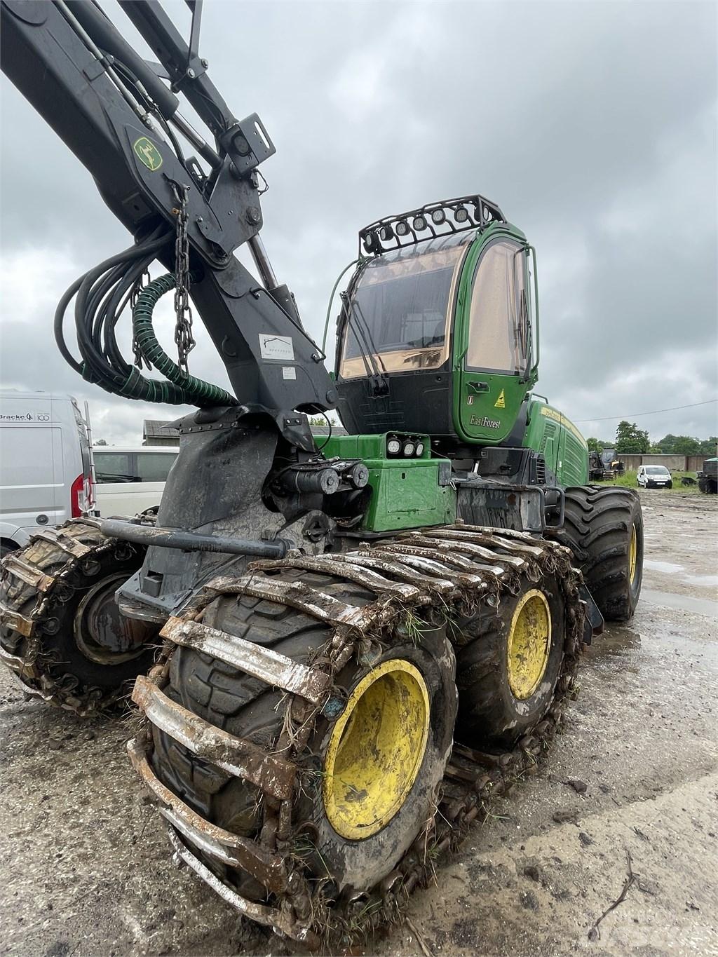 John Deere 1070 G Betakarítók