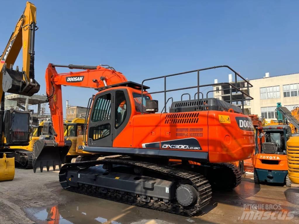 Doosan DX 300 LC - 9 C Mini kotrók < 7t
