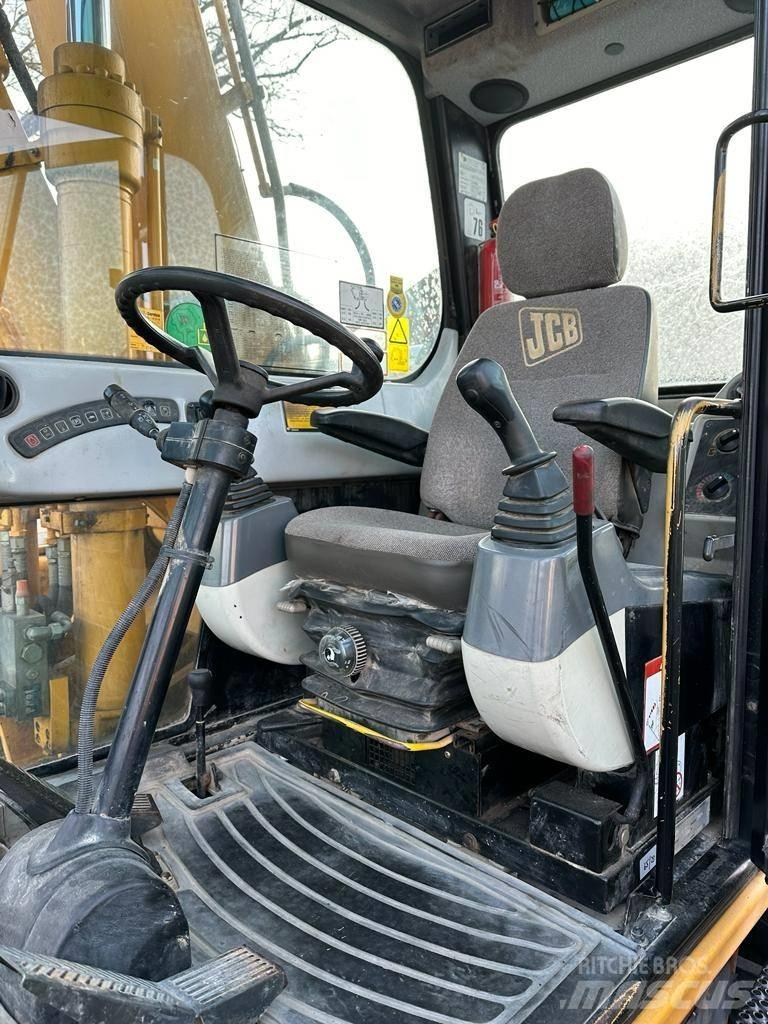 JCB JS 160 W Gumikerekes kotrók