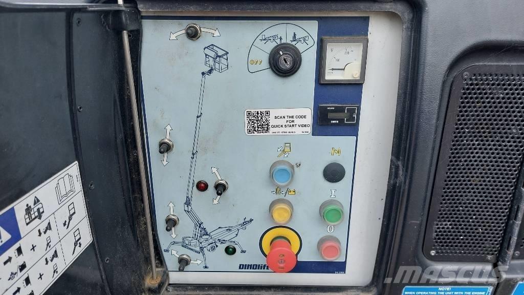 Dinolift 160 XT II Pótkocsira szerelt emelők és állványok