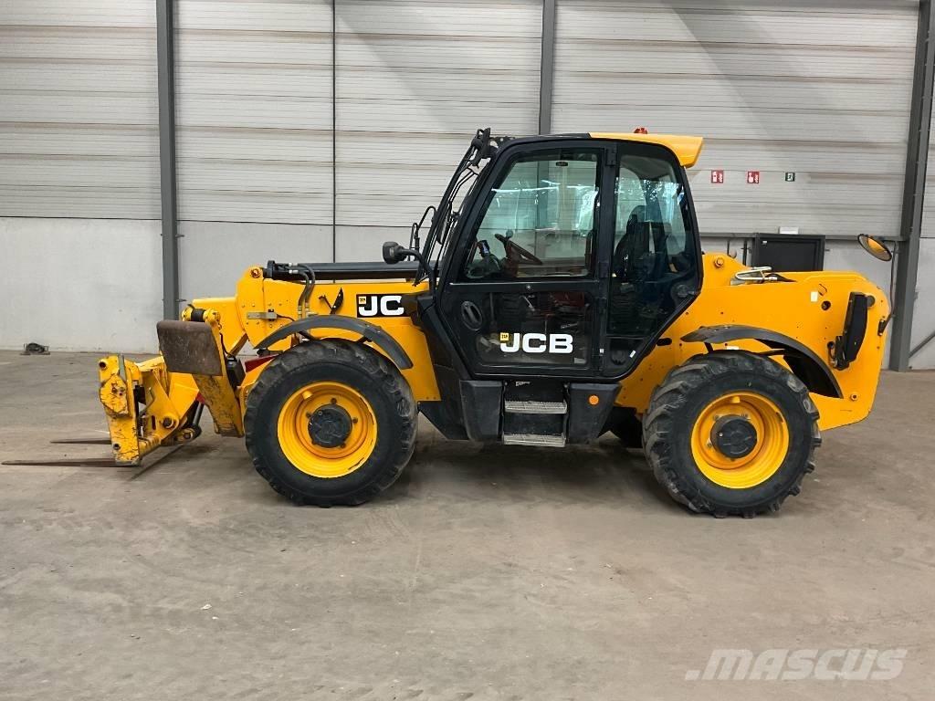 JCB 535-125 Teleszkópos rakodók