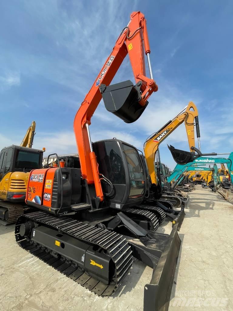 Hitachi ZX 70 Mini kotrók < 7t