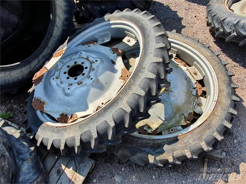 BKT 230/95R44 x2 Gumiabroncsok, kerekek és felnik