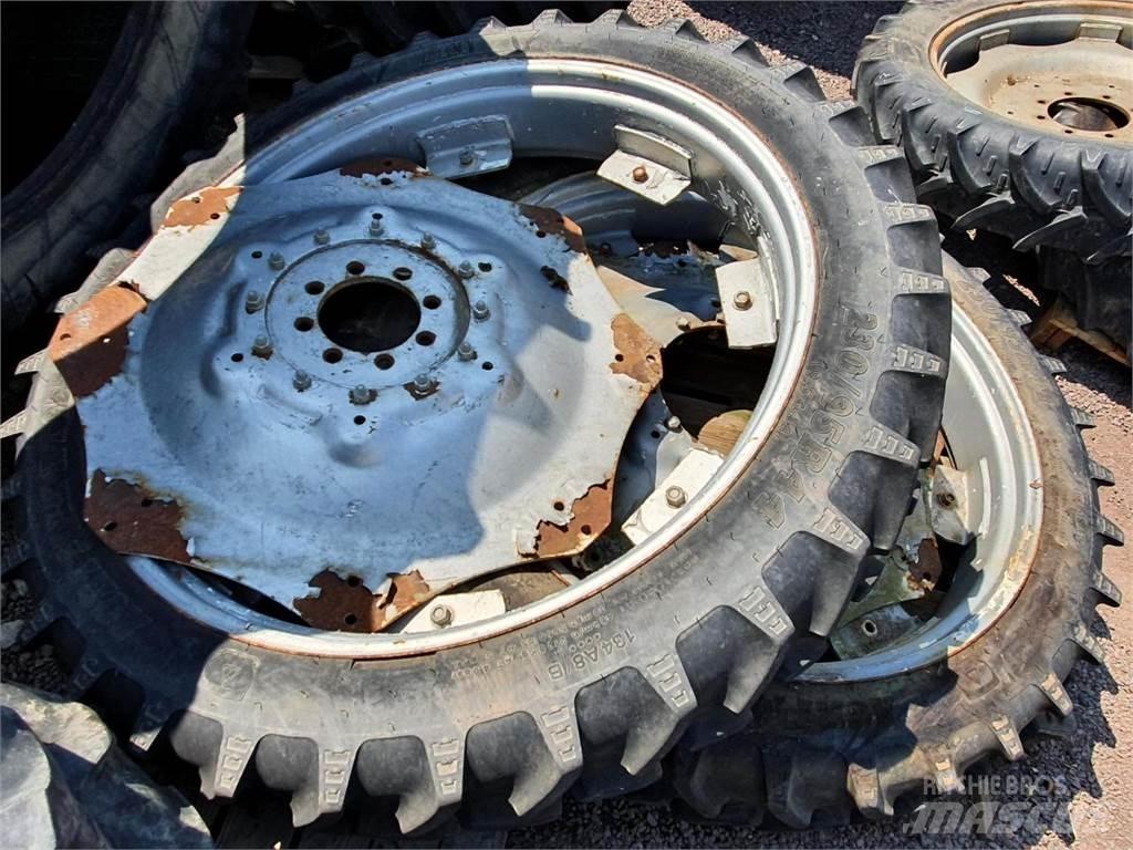 BKT 230/95R44 x2 Gumiabroncsok, kerekek és felnik