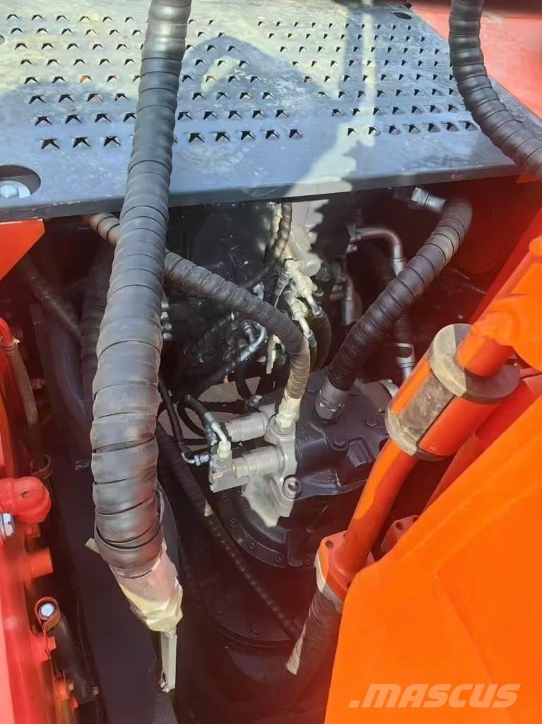 Doosan DX 225 LC Lánctalpas kotrók