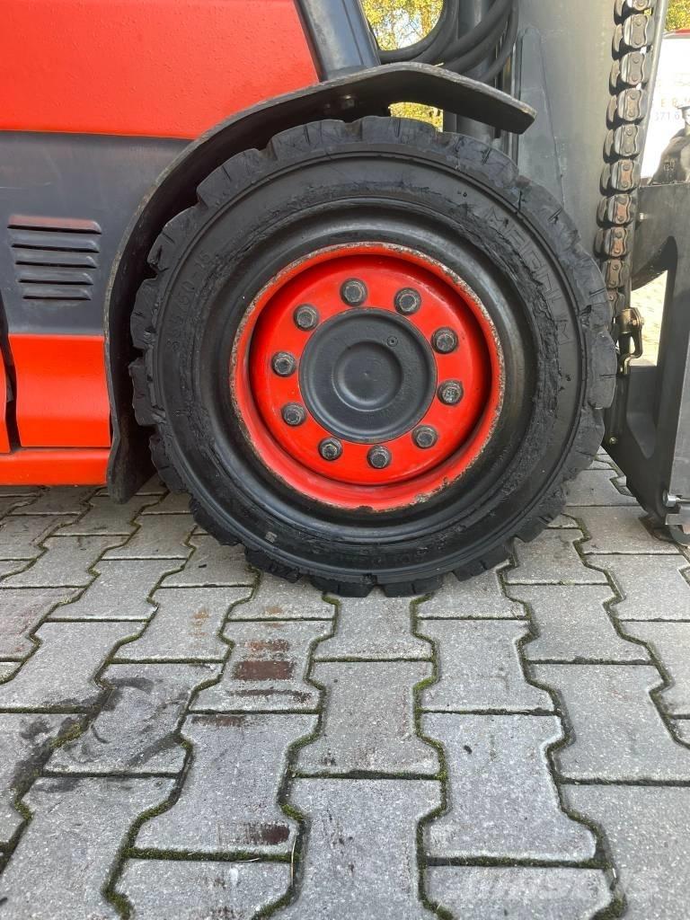 Linde E 50 Elektromos targoncák