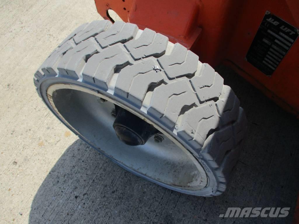 JLG E 400 AJPN (687) Kompakt önjáró emelők