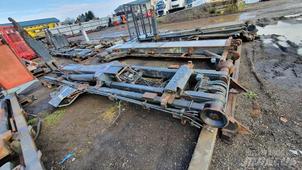  Hooklift DAMAGED Emelőhorgos rakodó