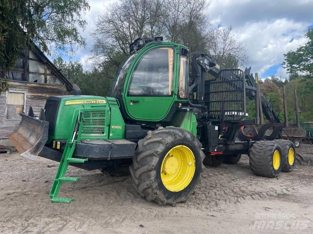 John Deere 1010 E Kihordók