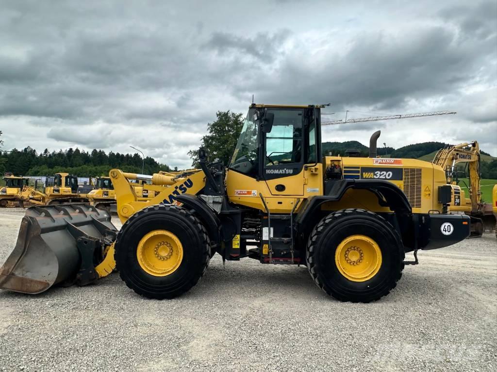 Komatsu WA 320-7 Gumikerekes homlokrakodók