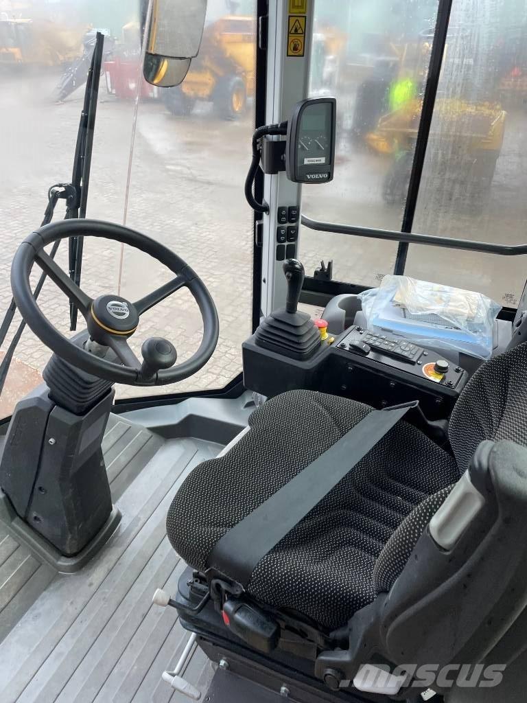 Volvo SD75B Egydobos hengerek