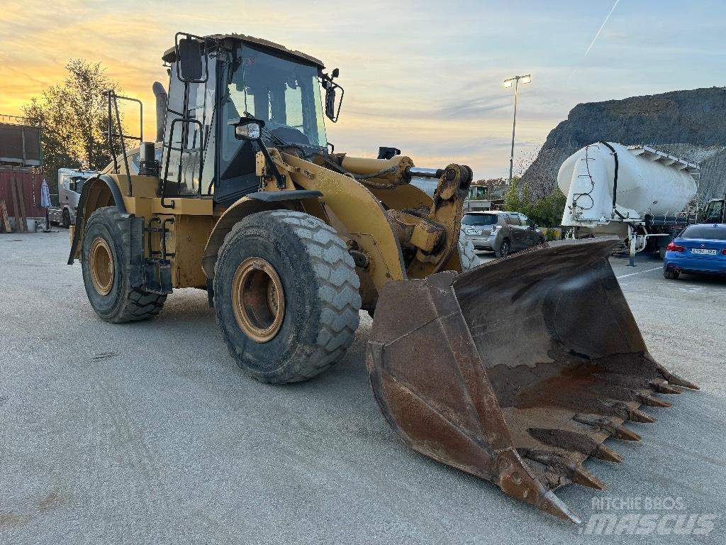 CAT 950H Gumikerekes homlokrakodók