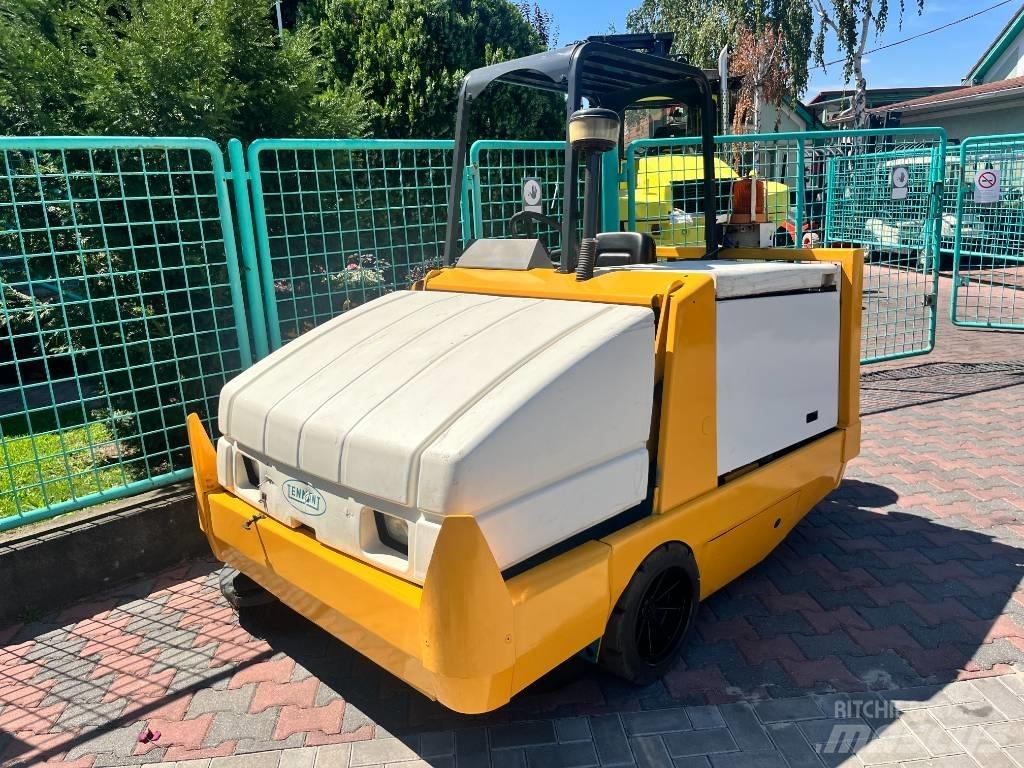 Tennant 6650D      V-2809 Egyéb kommunális gépek