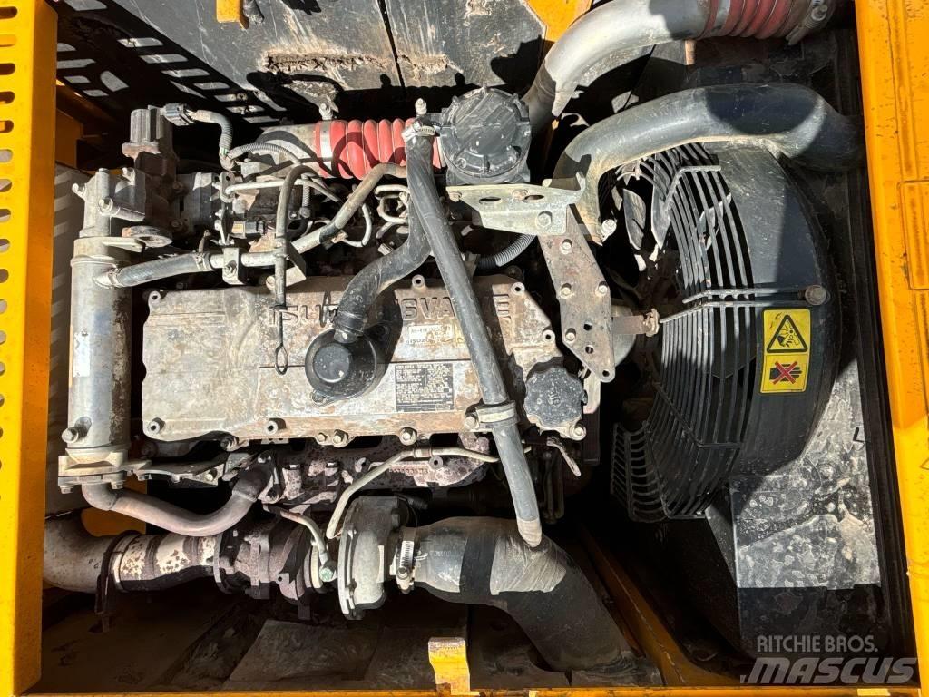 JCB JS 260 LC Lánctalpas kotrók