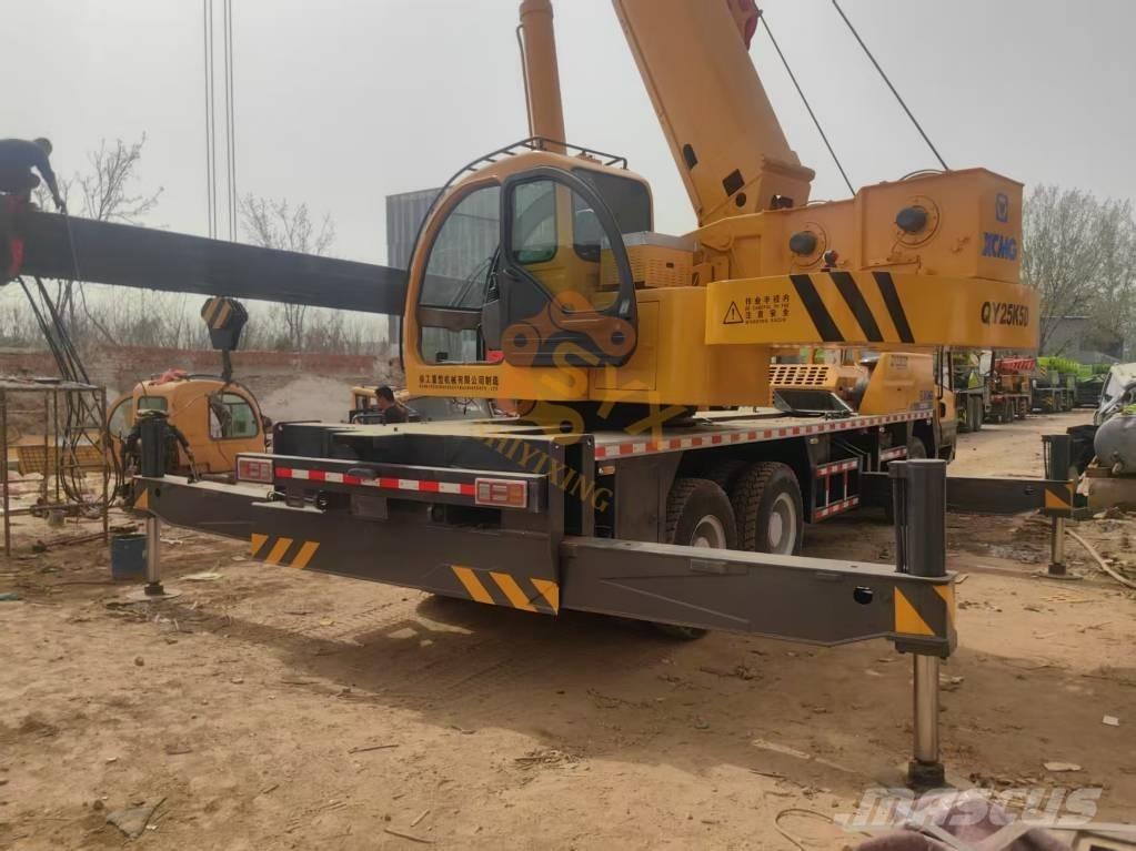 XCMG QY25K5D_1 Terepdaruk