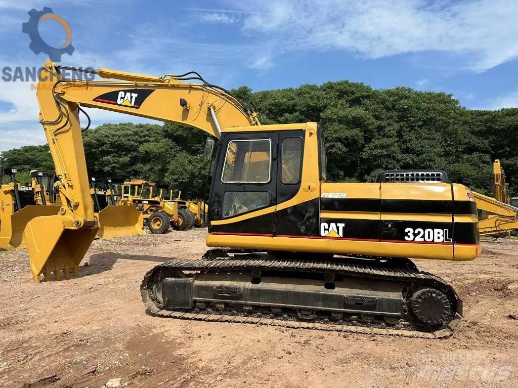 CAT 320 B L Lánctalpas kotrók