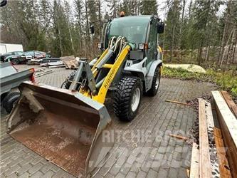 Kramer 380 Gumikerekes homlokrakodók