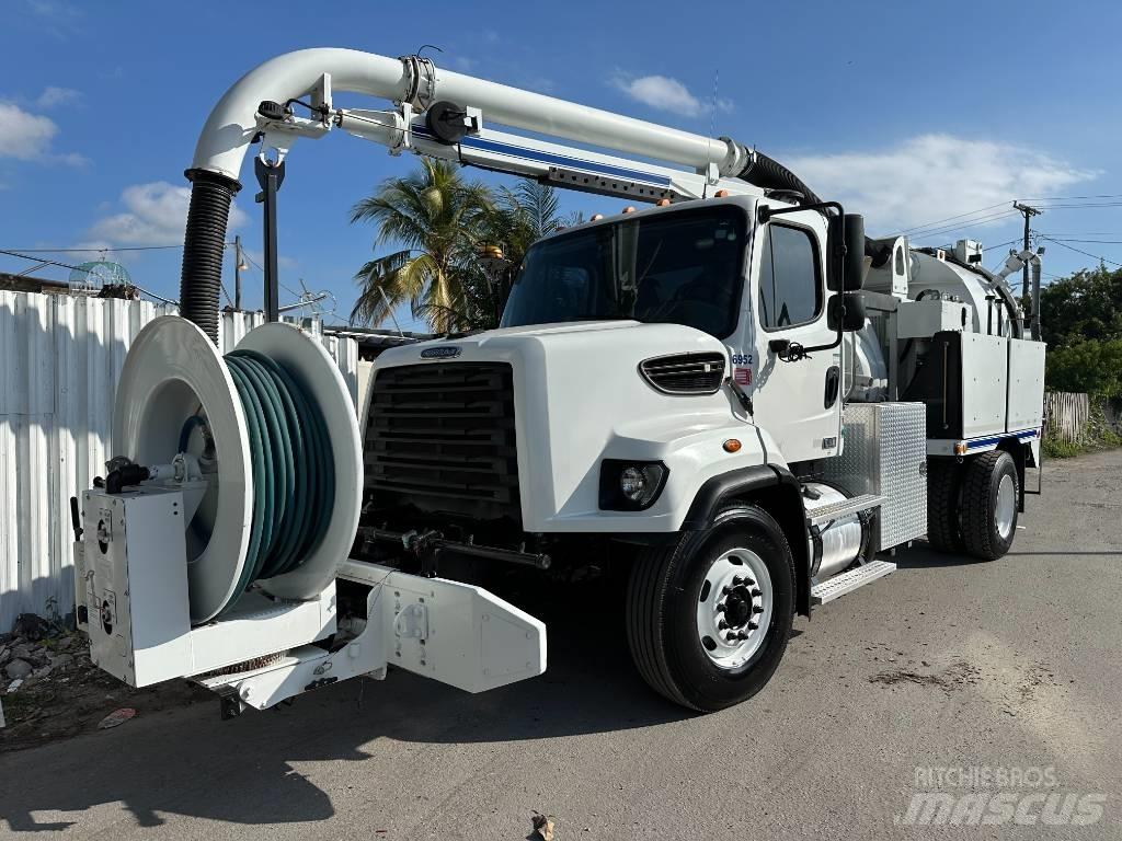 Freightliner 108 SD Vákuum teherautok