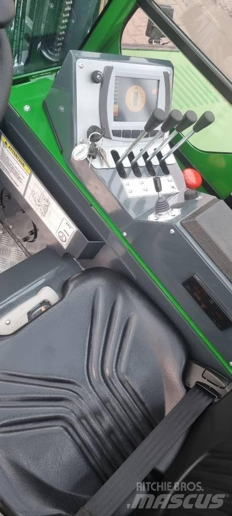 Combilift CBE 2500 Tolóoszlopos négyutas targonca