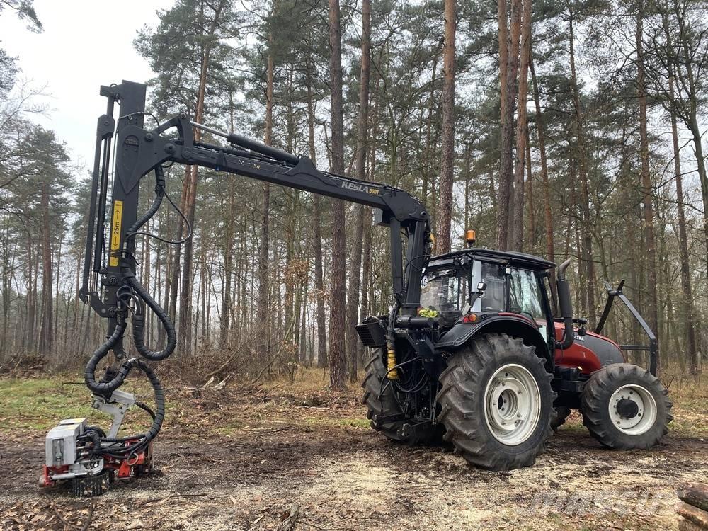 Valtra T 191 Betakarítók