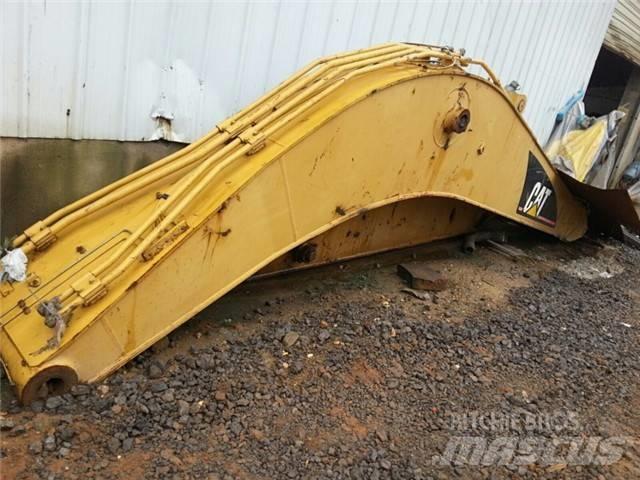 CAT 320 C Hosszú gém kotrók