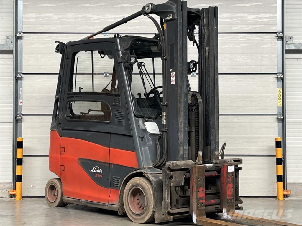 Linde E30/600HL Elektromos targoncák
