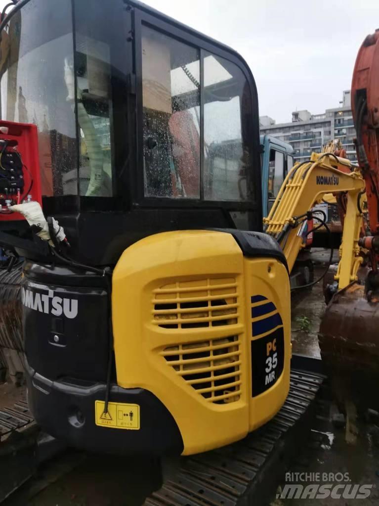 Komatsu PC 35 Mini kotrók < 7t