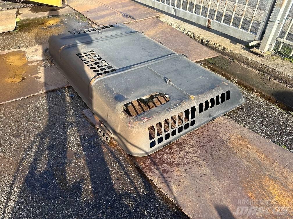 CAT 325DL hood Alváz és felfüggesztés