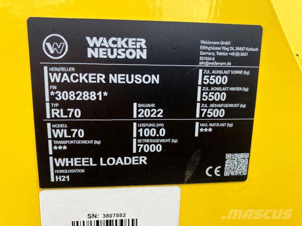 Wacker WL 70 Gumikerekes homlokrakodók