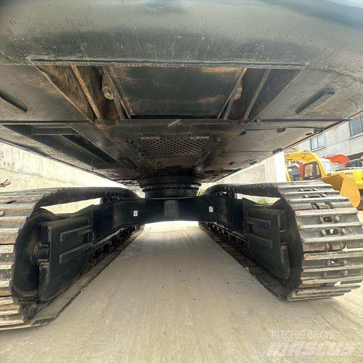 Hyundai 330 Lánctalpas kotrók