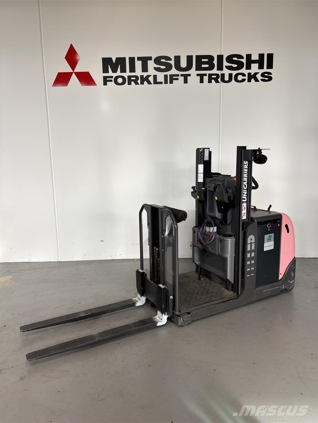 UniCarriers EPL100 Komissiózó alacsony emelésű targonca