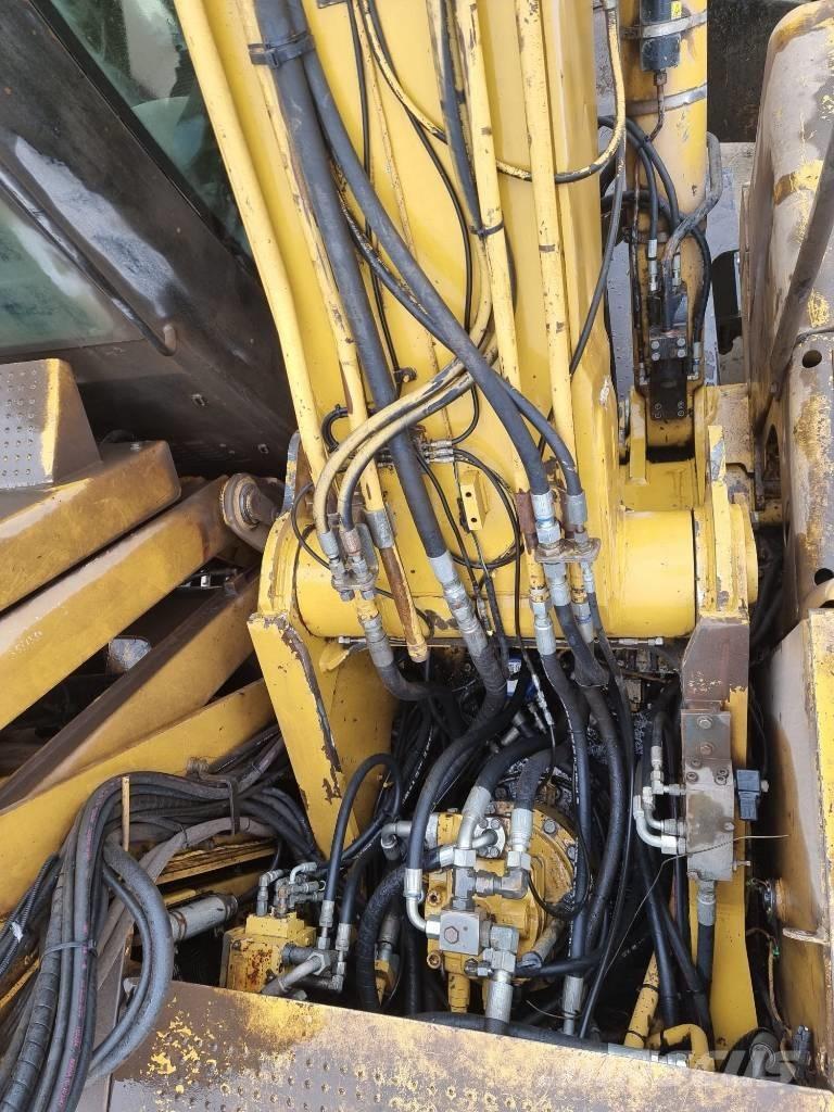 CAT M 325 D L MH Hulladékkezelő gépek