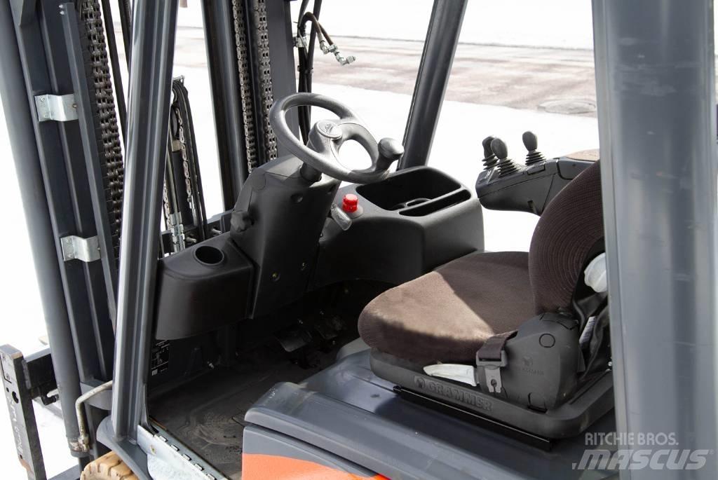 Linde E16C-02 Elektromos targoncák