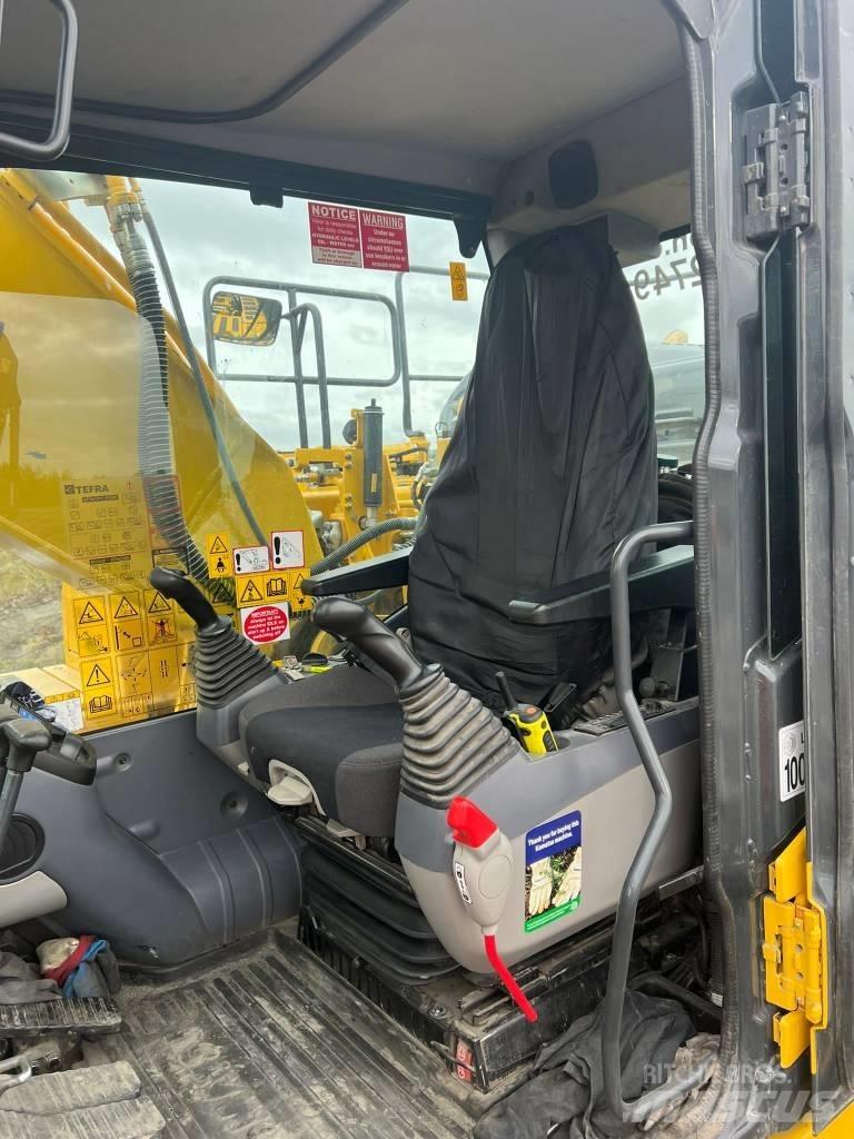 Komatsu PC210LC-11 Lánctalpas kotrók