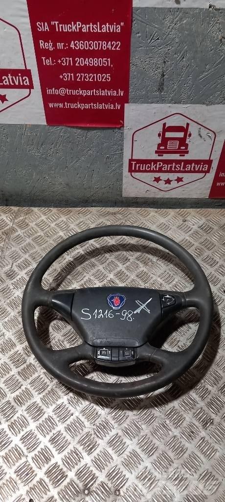 Scania R 440   1495393 Vezetőfülke és belső tartozékok
