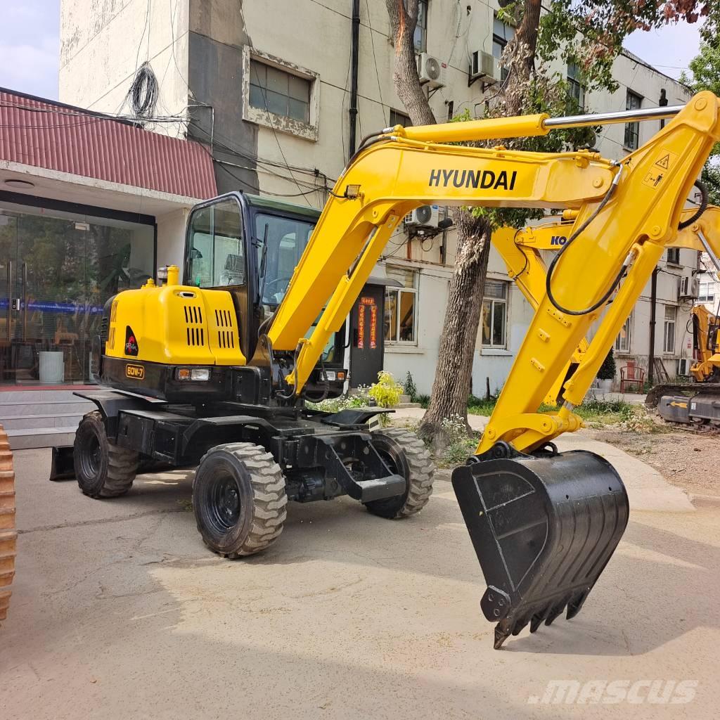 Hyundai 60 W-7 Mini kotrók < 7t