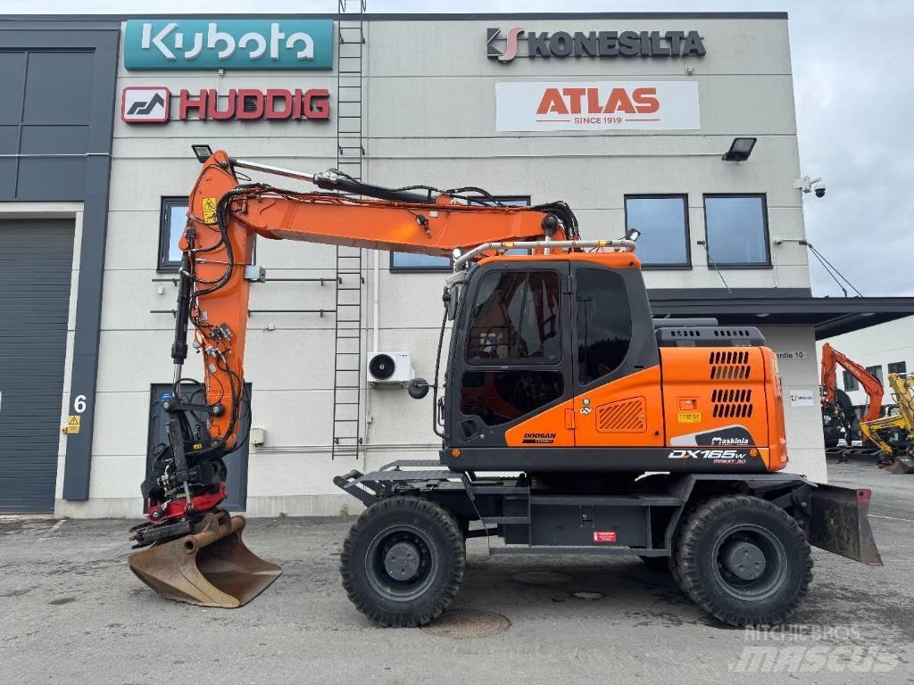Doosan DX 165 W-5 Gumikerekes kotrók