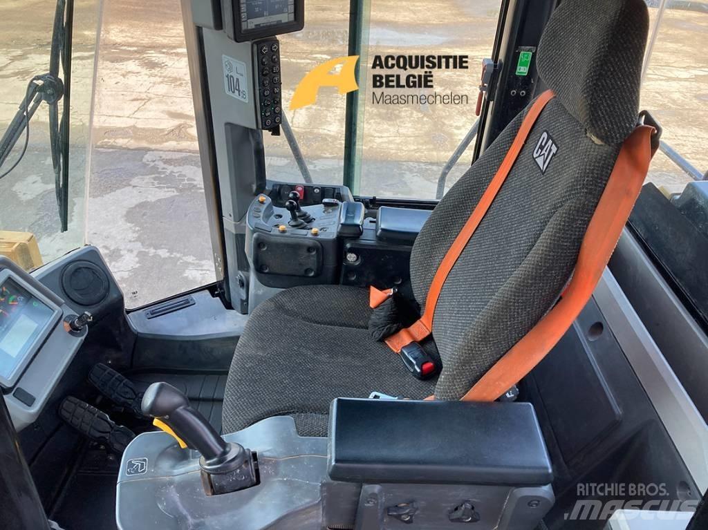 CAT 962 M Gumikerekes homlokrakodók