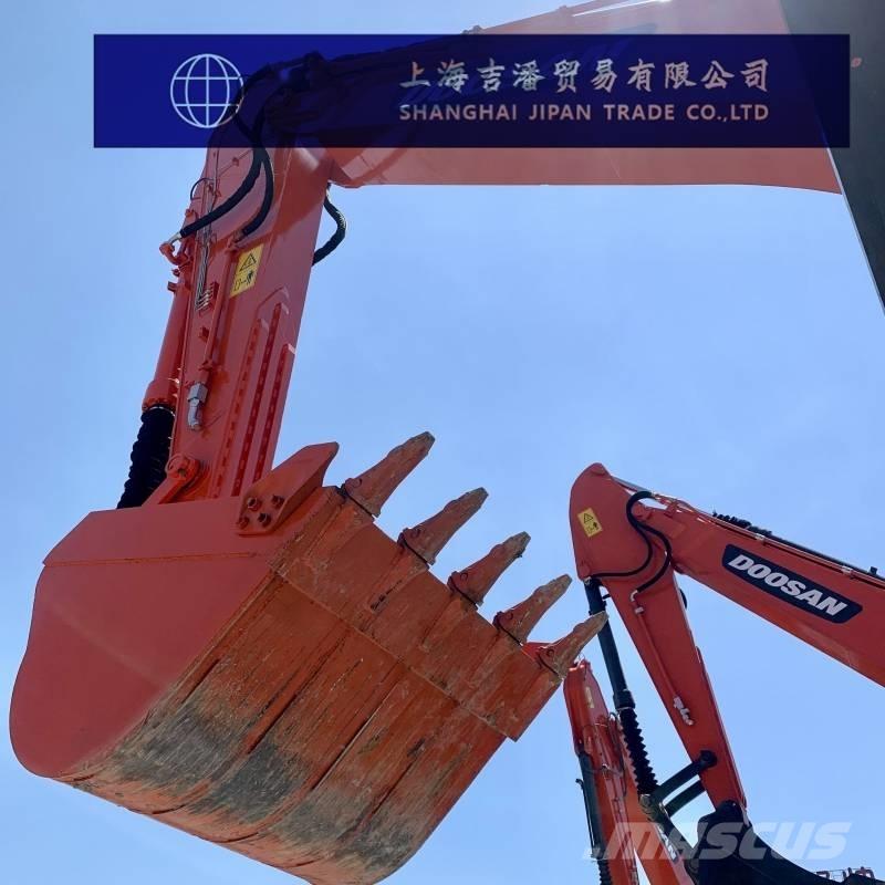 Doosan DX 300 Lánctalpas kotrók