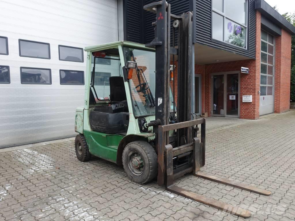Mitsubishi FD 25 T Dízel targoncák
