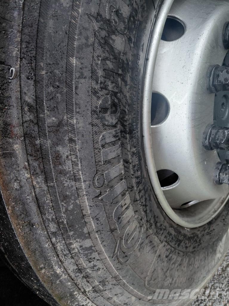 Scania 124 L 470 Nyergesvontatók