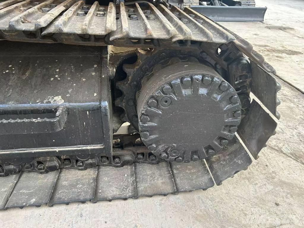 CAT 320 C L Lánctalpas kotrók