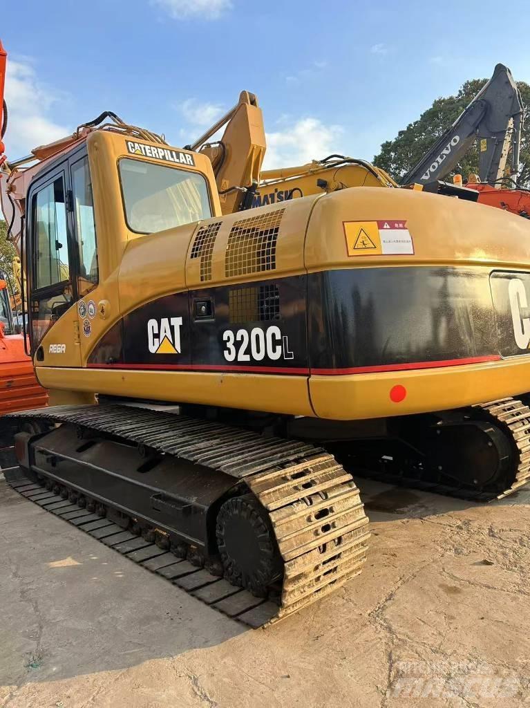 CAT 320 C L Lánctalpas kotrók