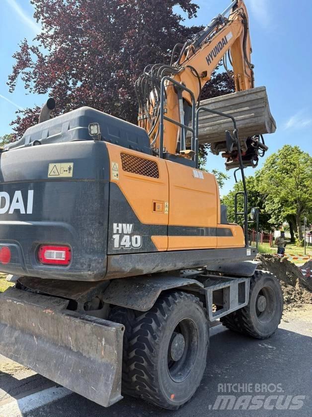 Hyundai HW 140 Gumikerekes kotrók
