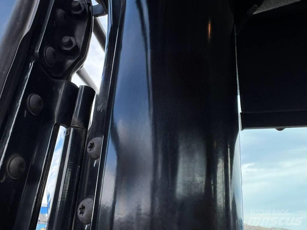 CAT 980 M Gumikerekes homlokrakodók